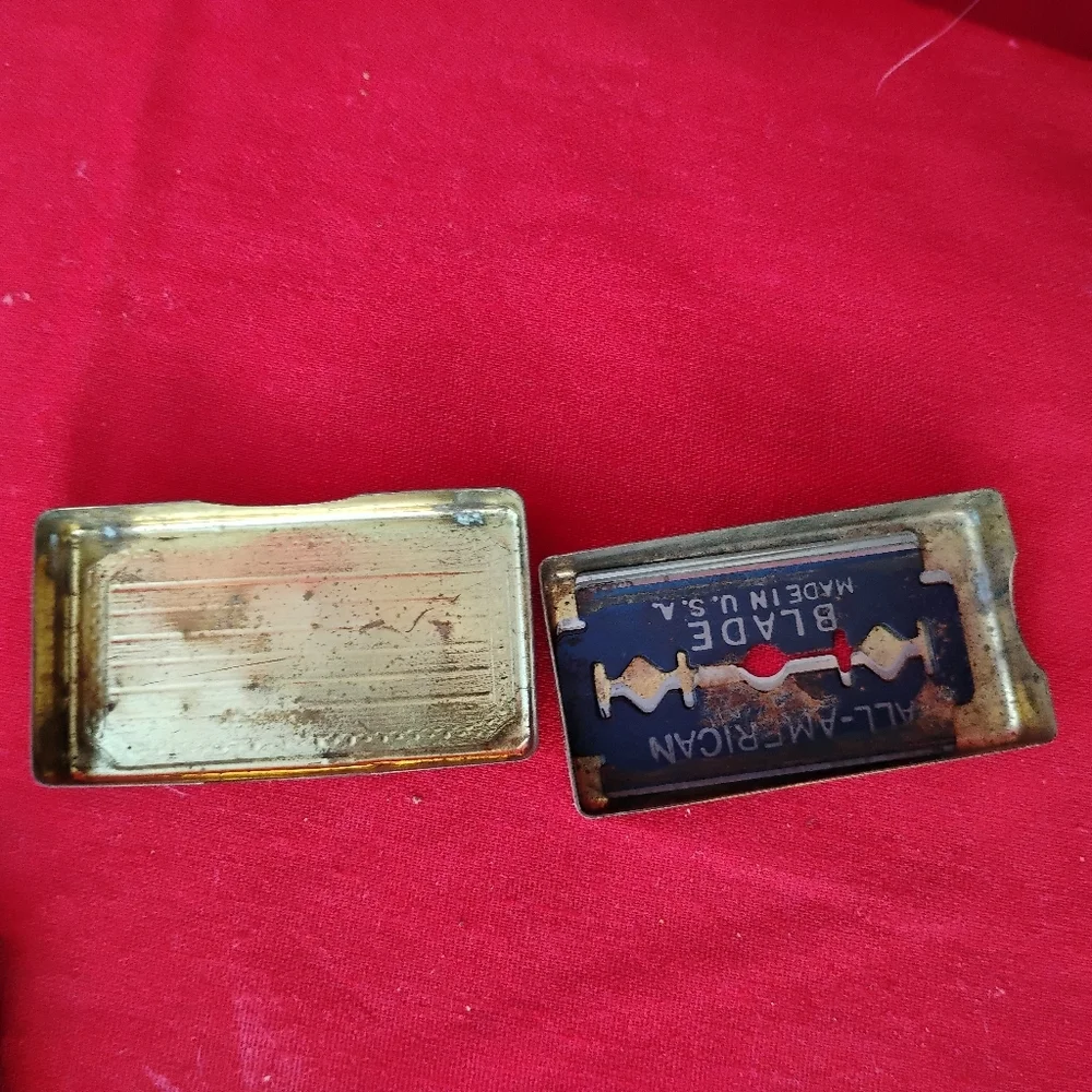 Antique Gillette Gold Tone Safety Razor In Original Case With Metal Razor Box